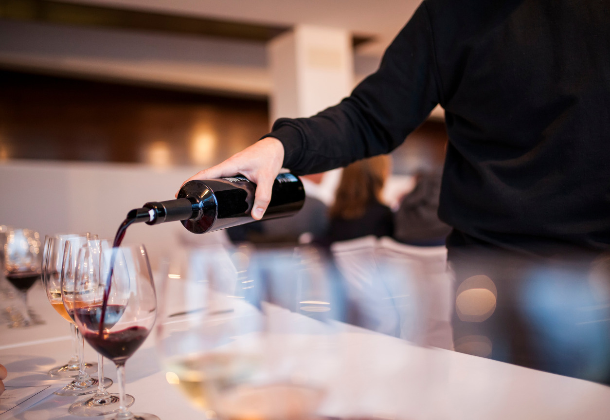 Come organizzare un evento degustazione: guida pratica per il tuo locale!